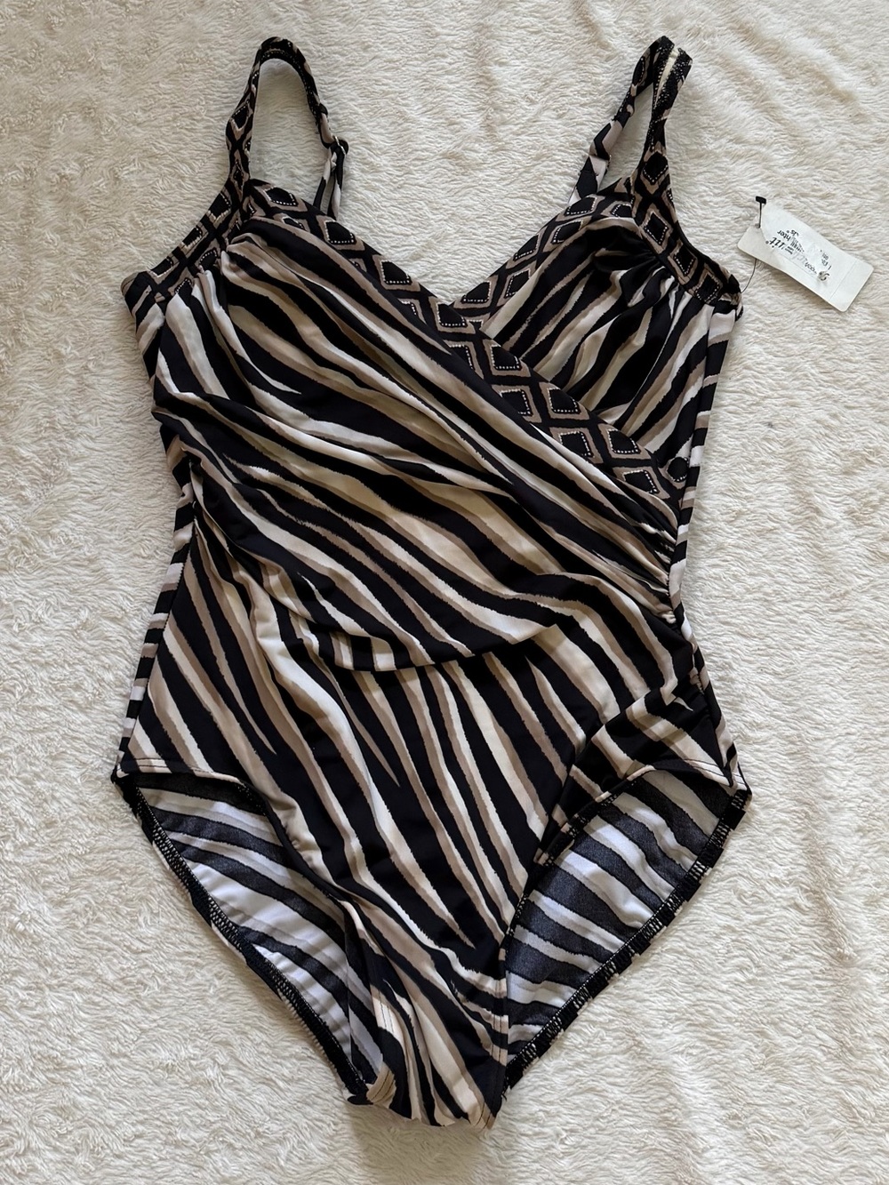 Miraclesuit Sanibel One Piece in Opposites Attract NWT